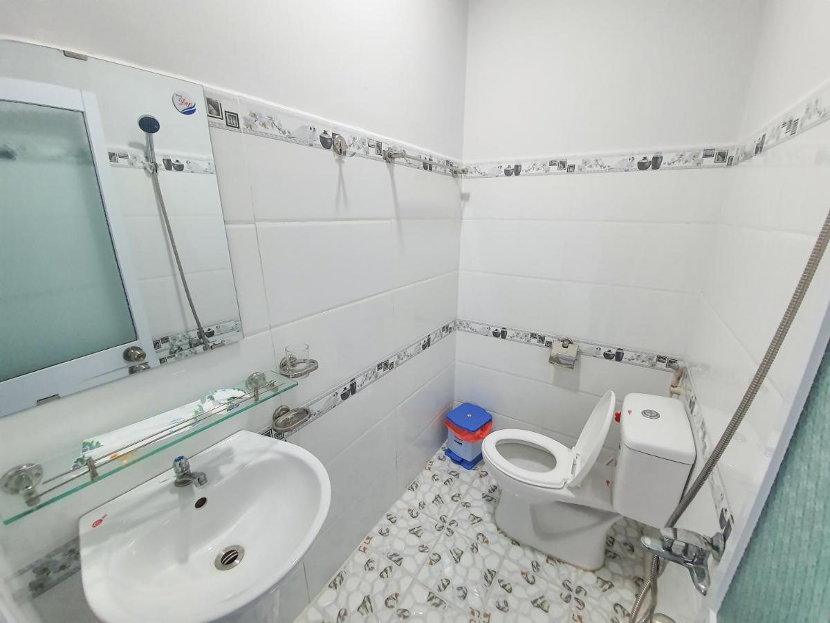 Muoi Homestay Chi Khu Co Ong Esterno foto